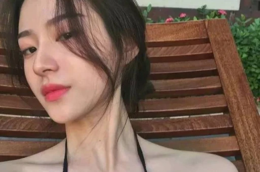 知名网红坑骗粉丝穿真货卖假货被曝光后解释自己是不小心的